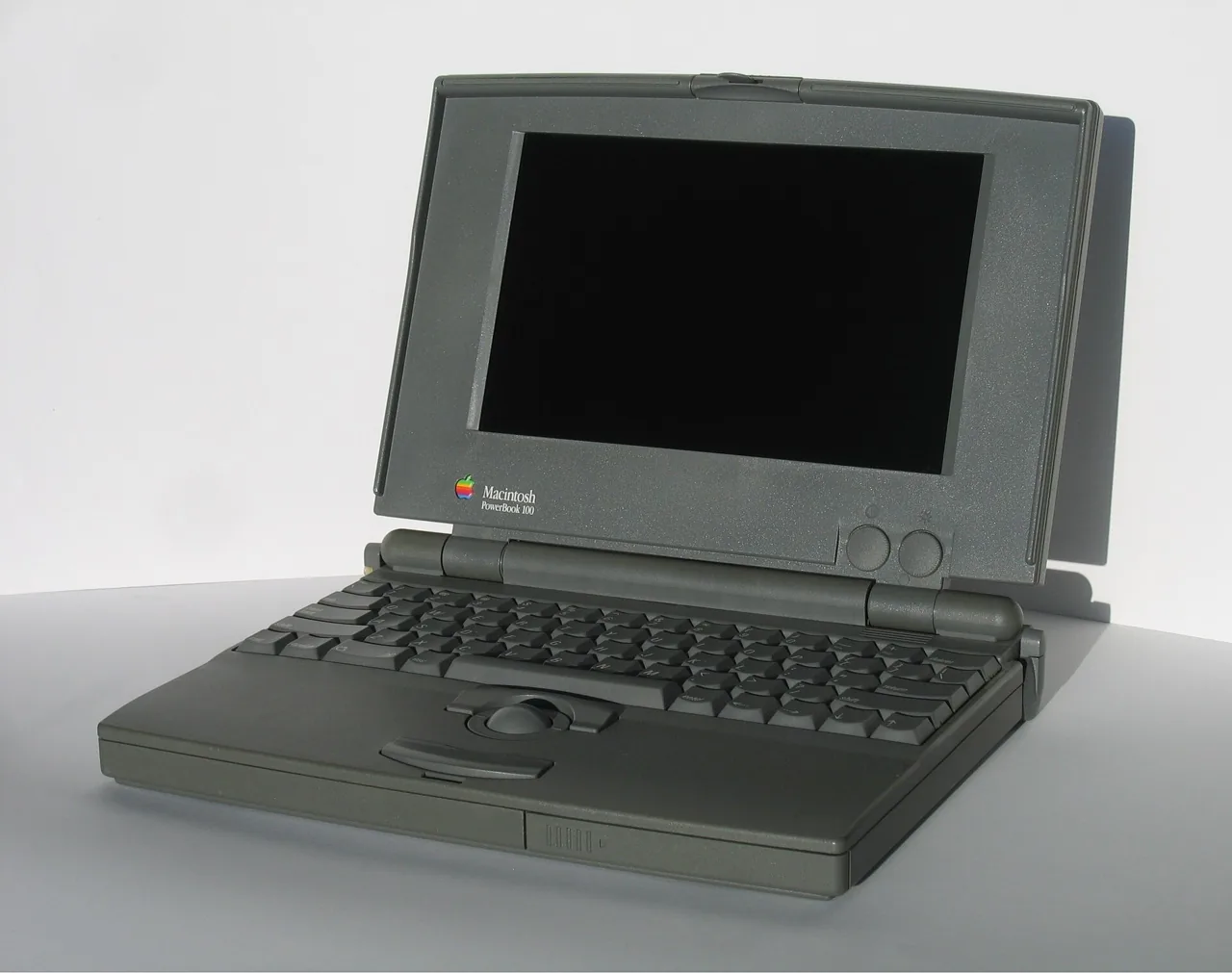 Apple powerbook-100 archival photo